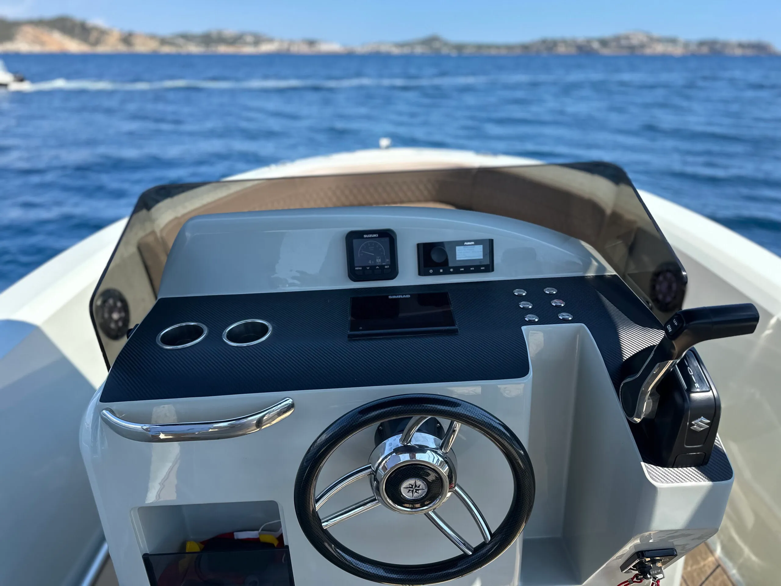 Barco Celestic