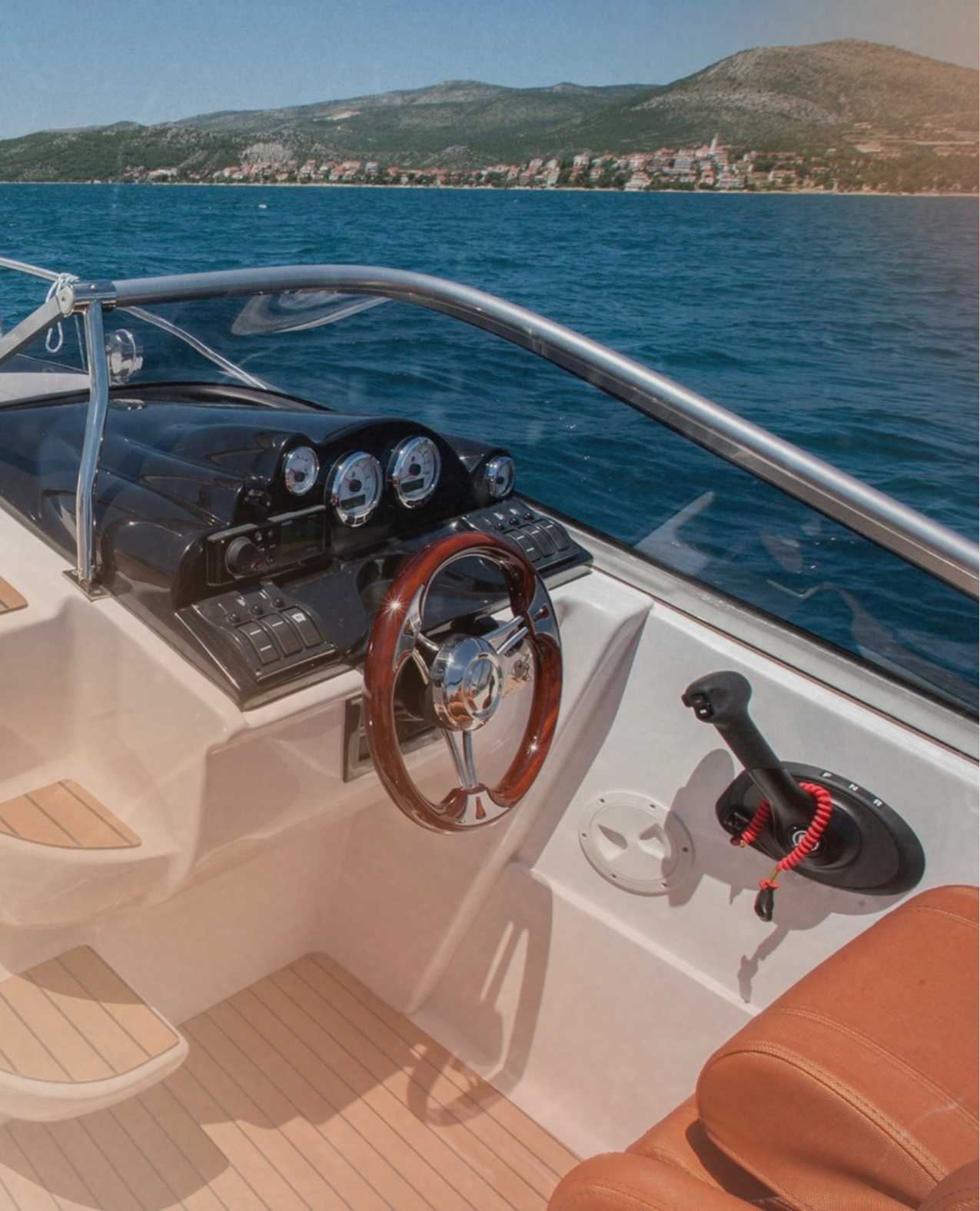 Barco Celestic